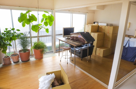 室内に家財が残ったまま