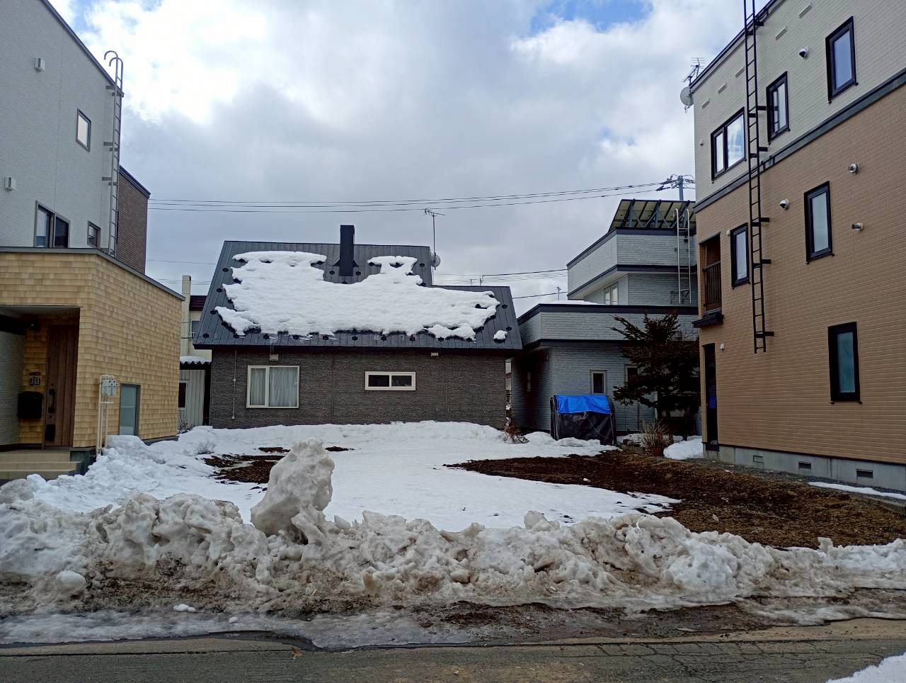 ご成約　札幌市西区八軒７条西５丁目　土地